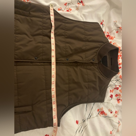Banana Republic Brown Primaloft vest size Small. - Picture 7 of 7